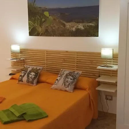 A Ficurinia Apartment
